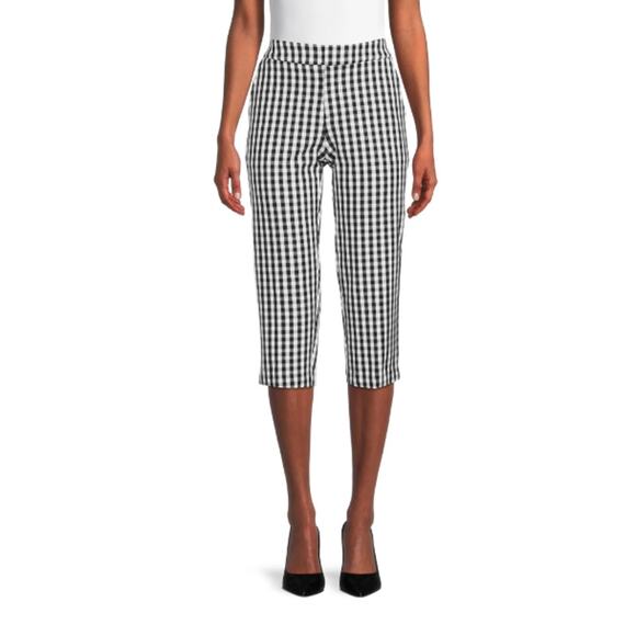 NWT Time and Tru Women Four-Way Stretch Mid-Rise Button Fly Capris Size 14 Black - Picture 1 of 7
